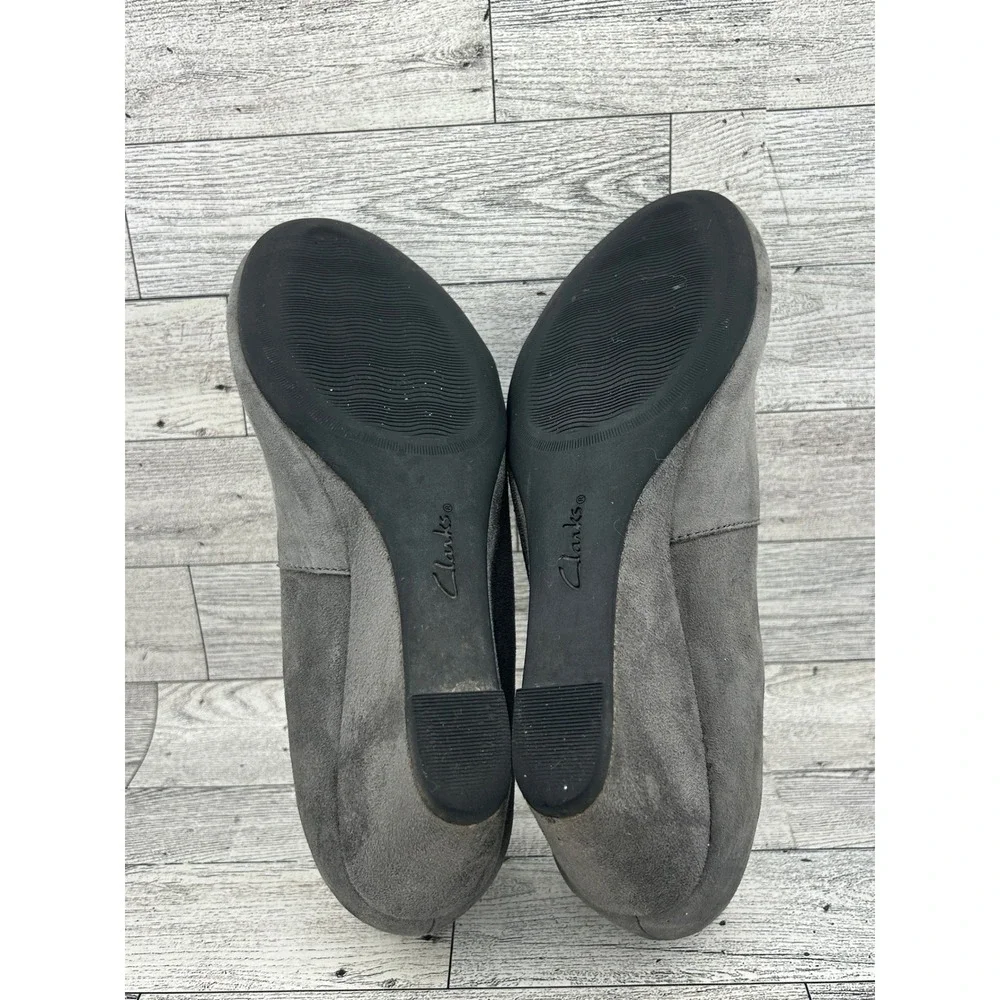 Clarks Collection Grey Suede Wedge Pumps Round Toe Cushion Soft Shoes Women 6.5M